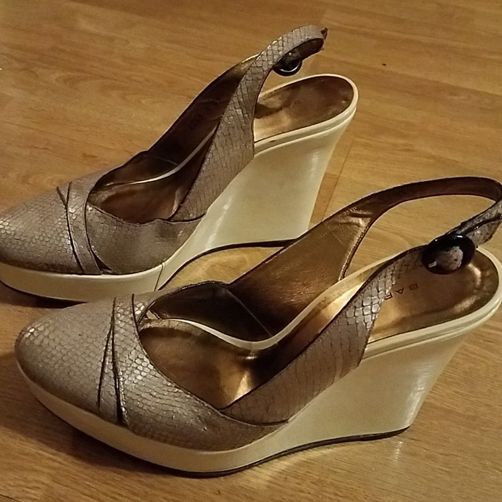 Barbara Bui Gold Python Sling Back Wedges - Picture 6 of 8